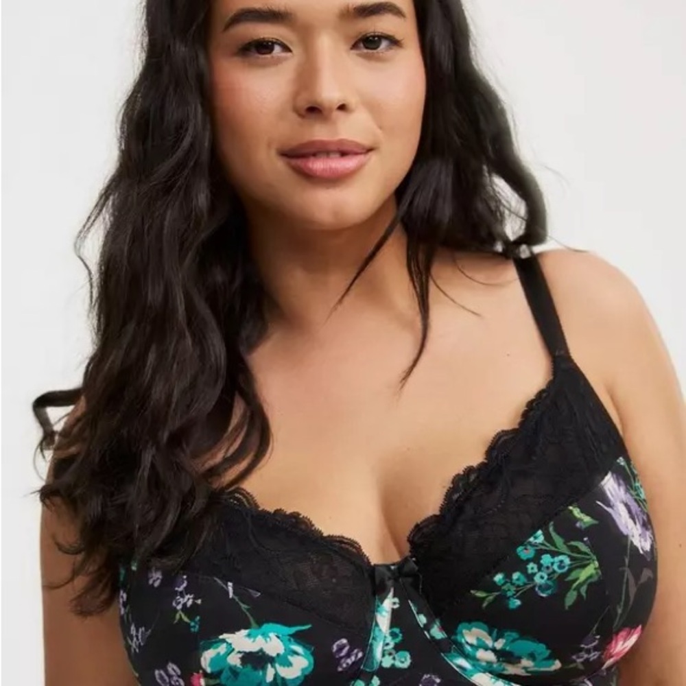 Torrid Full Coverage Unlined Floral Lace Trim Bra